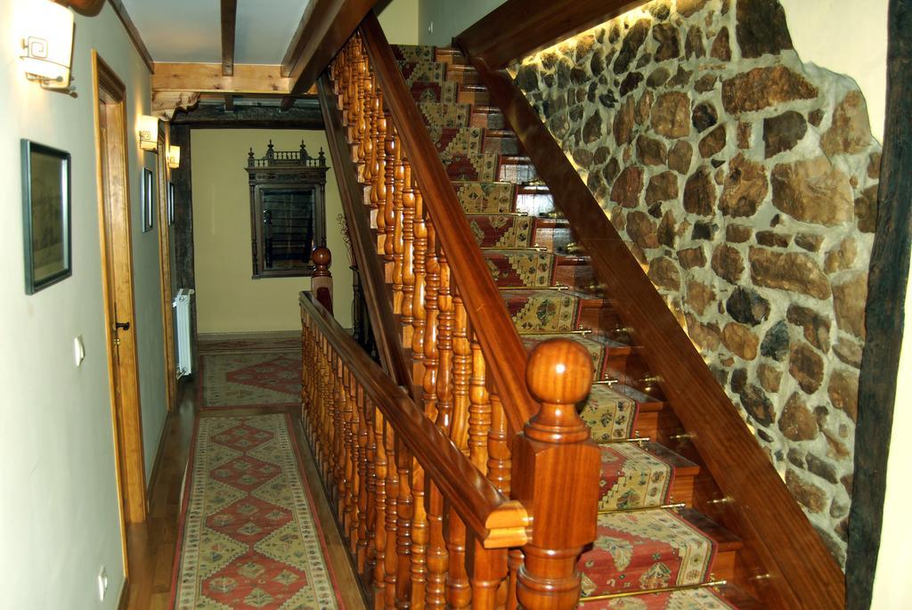 La Becada De Buelna Guest House Corrales De Buelna Exterior photo