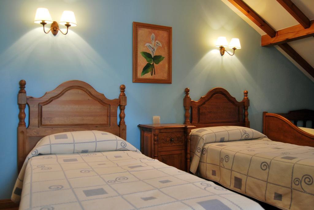 La Becada De Buelna Guest House Corrales De Buelna Room photo