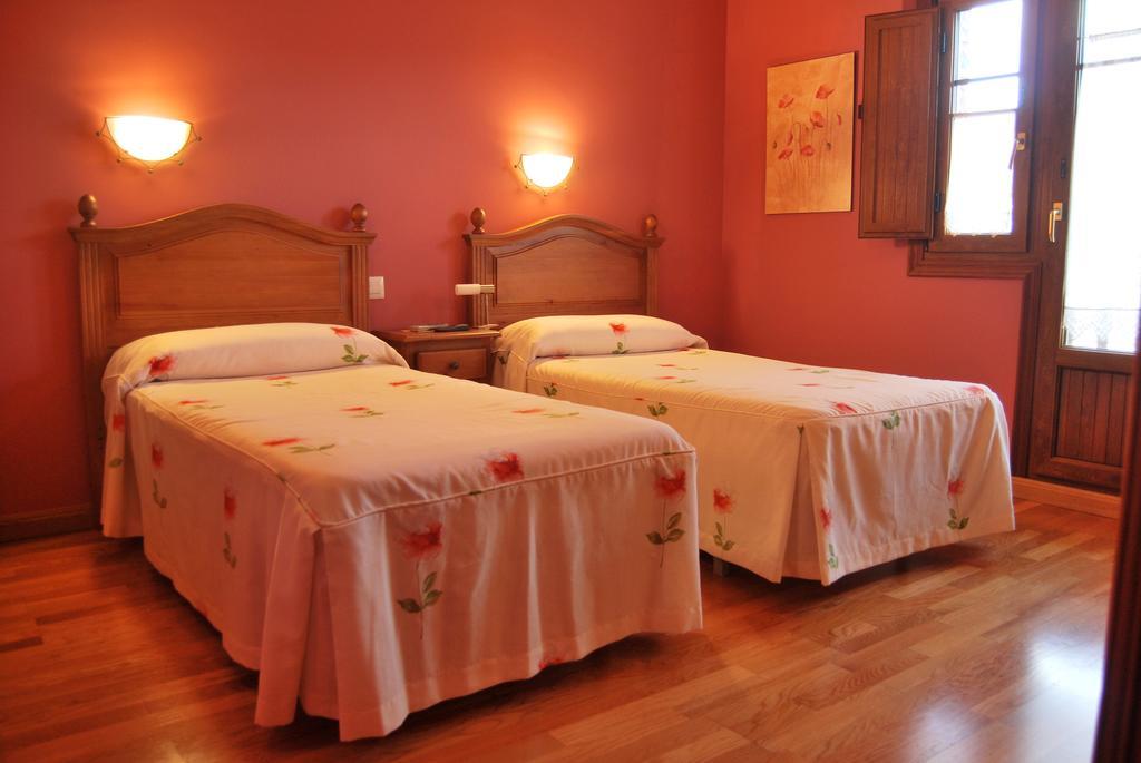 La Becada De Buelna Guest House Corrales De Buelna Room photo